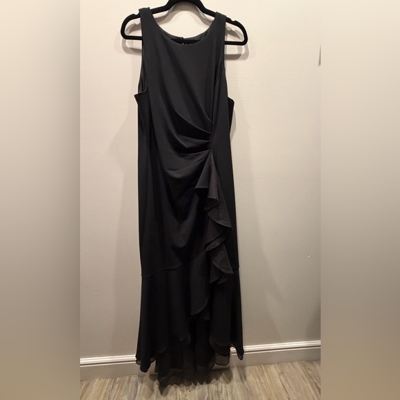 NWT Adrianna Papell Women’s Sleeveless Long Formal Black Evening Dress - Picture 3 of 5